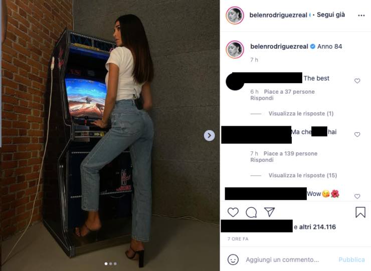 Belen Rodriguez fa il pieno di like: fan in visibilio - FOTO