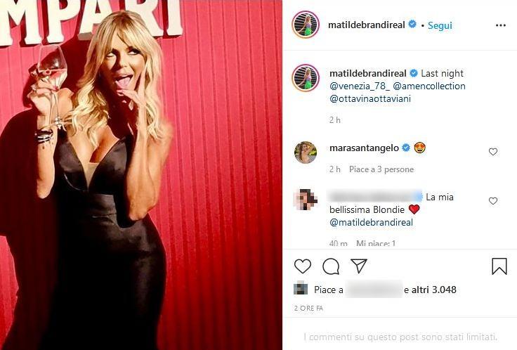 Post scollatura Brandi (Instagram @matildebrandireal)