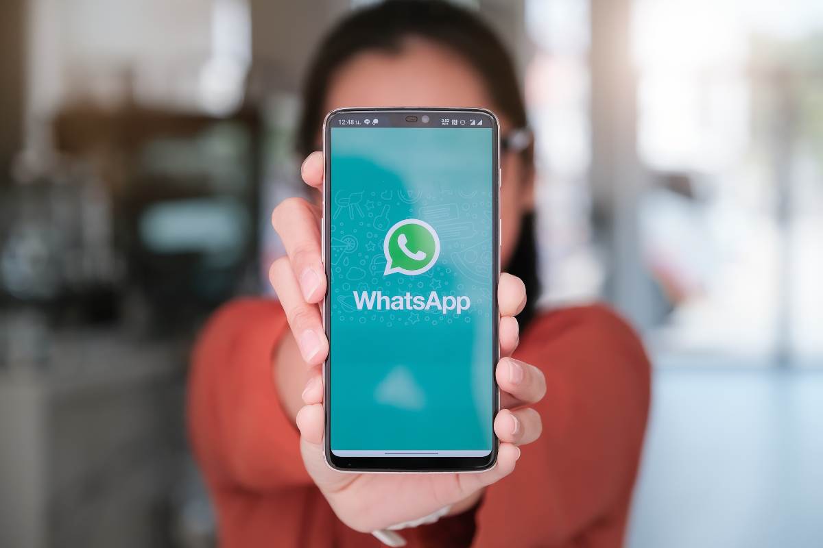WhatsApp, novità (AdobeStock)