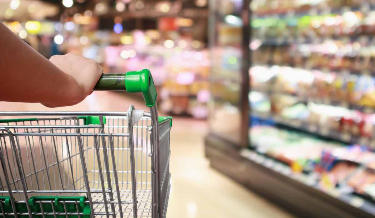 Supermercato, il dettaglio comune che molti non notano: c'entra la spesa