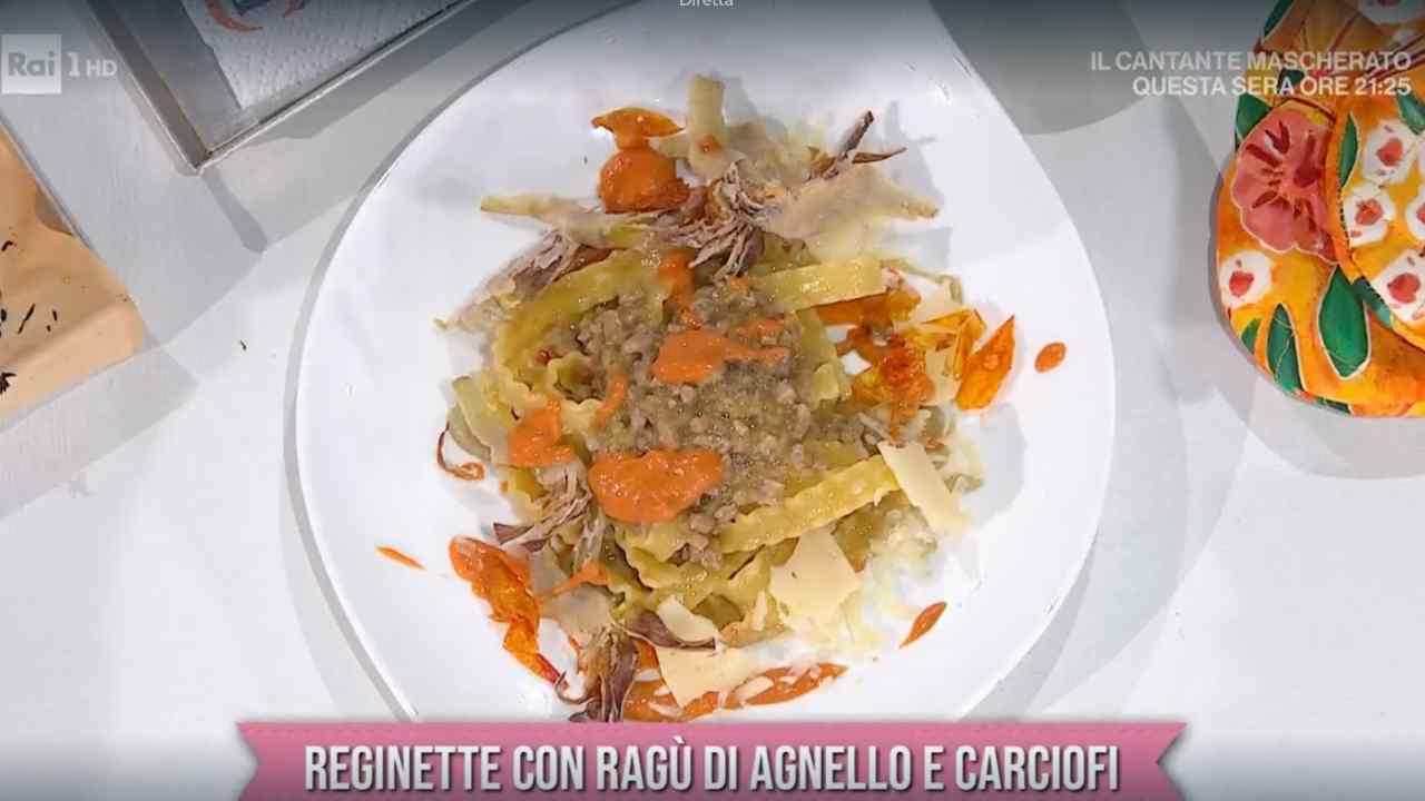 È sempre mezzogiorno ricetta reginette ragù di agnello e carciofi