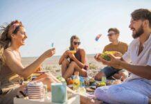 Mangiare in spiaggia: ricette che saziano e non appesantiscono